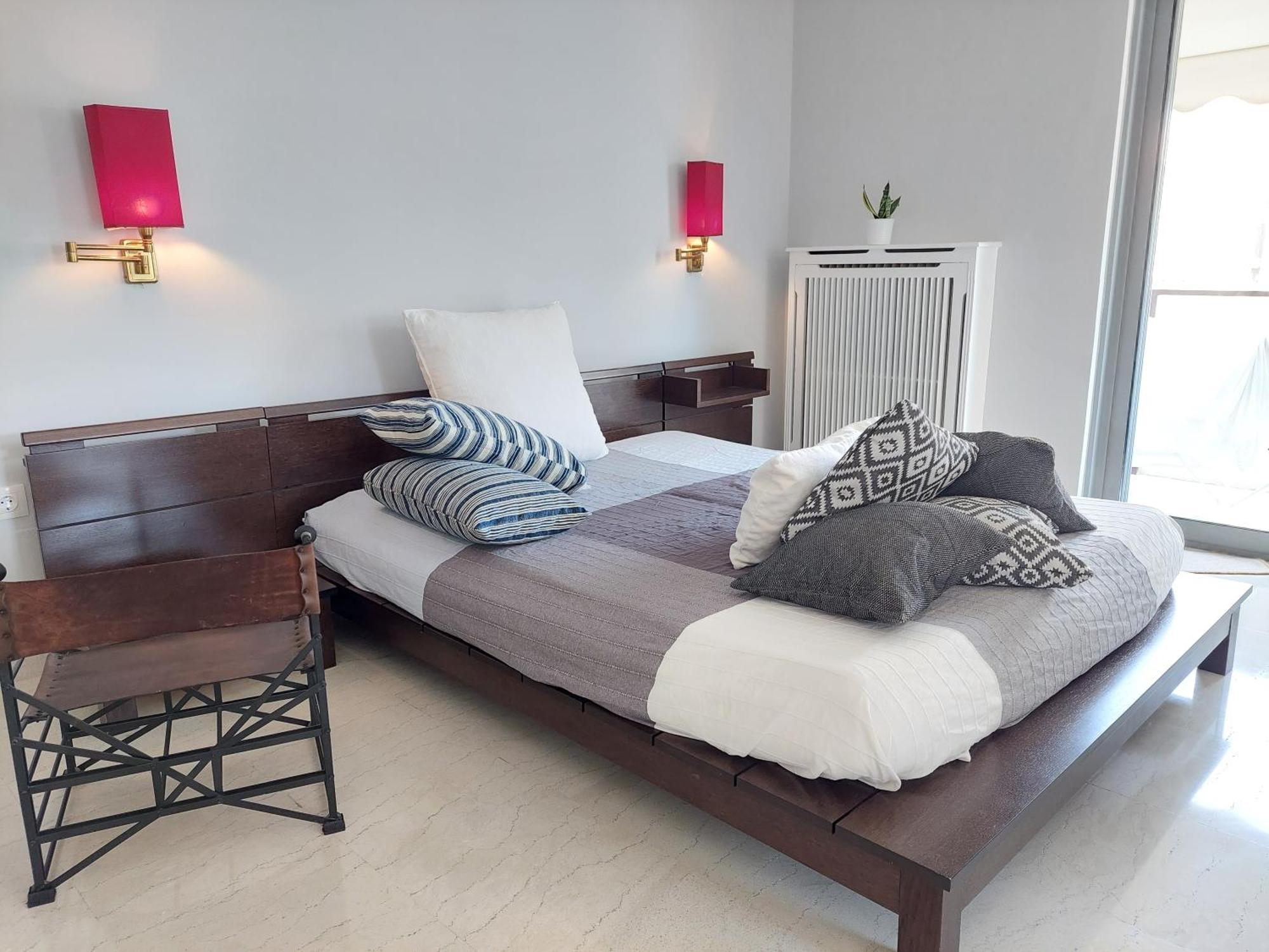 Friends & Family Apartment Athena Bagian luar foto