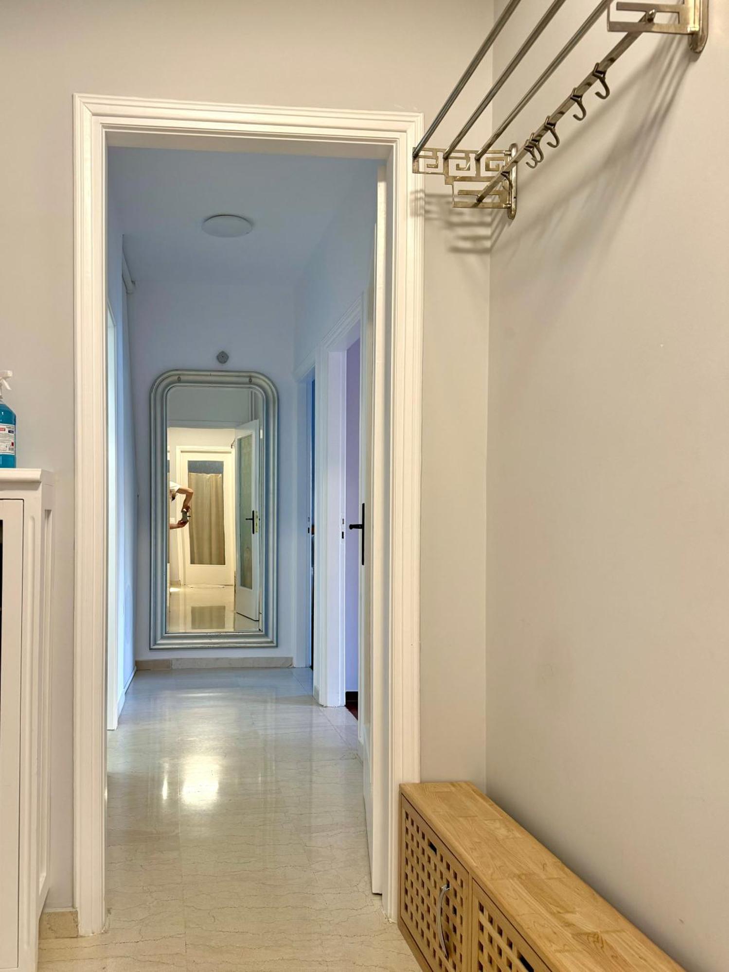 Friends & Family Apartment Athena Bagian luar foto