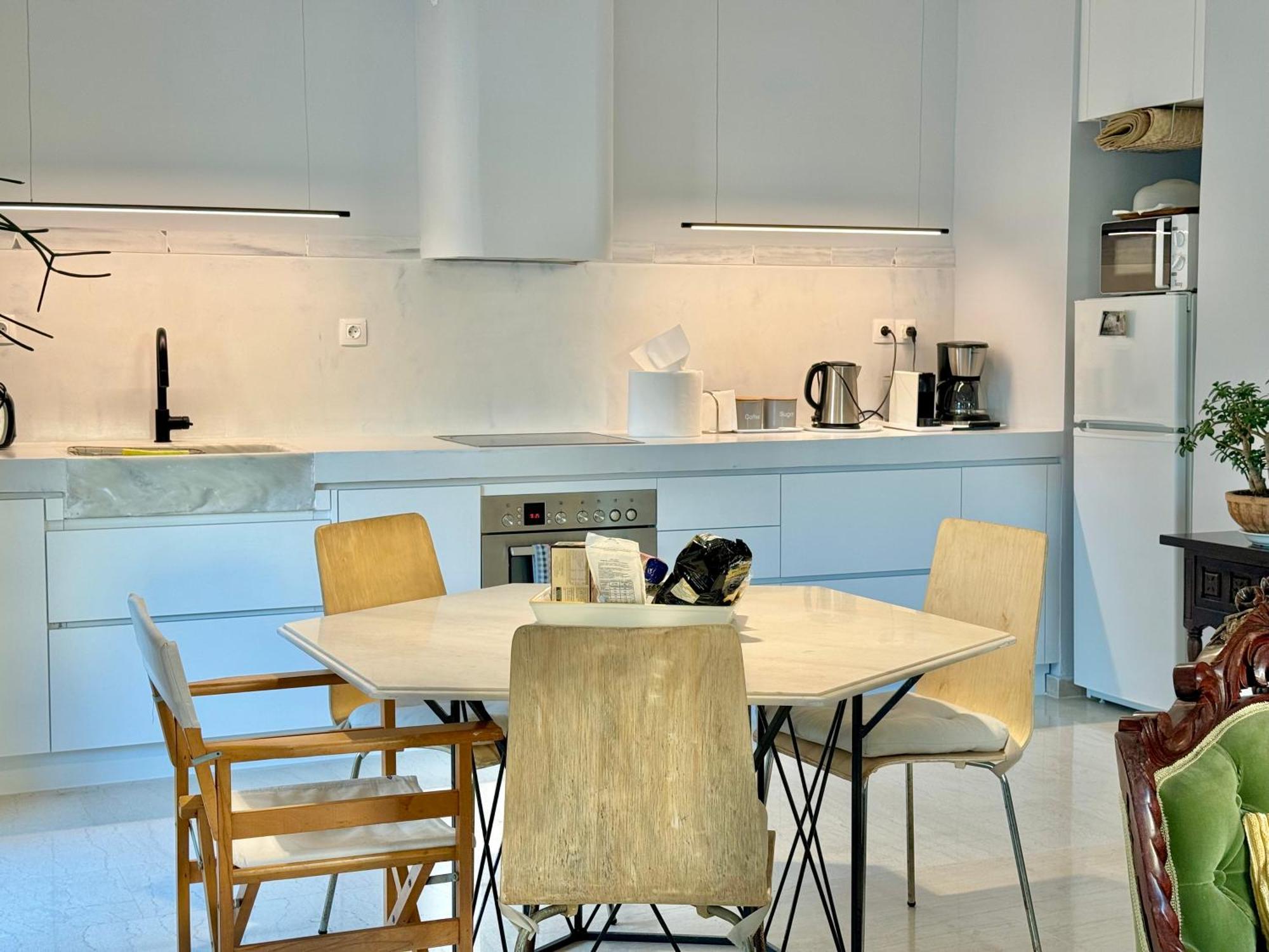 Friends & Family Apartment Athena Bagian luar foto